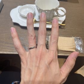 【snow(スノウ)の口コミ】 1店舗目の見学ということもあり、かねてより心に描いていた、仕事でも着け…