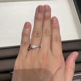 【アイプリモ(I-PRIMO)の口コミ】 繊細で華奢なデザインが特徴で、特に指が細めの方におすすめですと言われ…