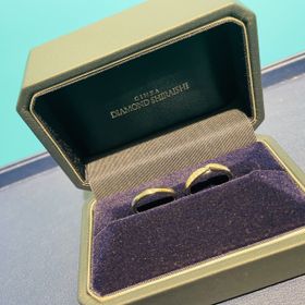 【銀座ダイヤモンドシライシの口コミ】 デザインはシンプルかつゴージャスなダイヤモンドリリー｡
キラキラ輝いて…