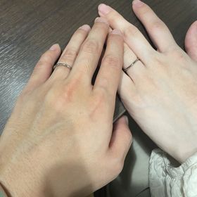 【ケイウノ ブライダル(K.UNO BRIDAL)の口コミ】 ケイウノオリジナル商品になります。
綺麗なウェーブで2つ合わせるとイン…