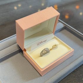 【ケイウノ ブライダル(K.UNO BRIDAL)の口コミ】 デザインが私たちの大好きなオールドミッキーミニーであり、世界にたった…