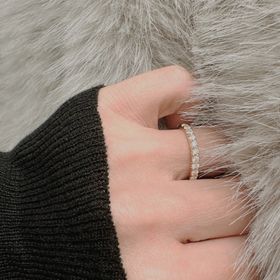 【PUAALLY(プアアリ)】の口コミ ハーフエタニティリングとハワイアンの融合でとっても気に入りました。
指...