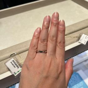 【ブシュロン(BOUCHERON)の口コミ】 元々ブシュロンの指輪を購入したいと考えていました。中でもこのファセッ…