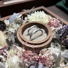 【鎌倉彫金工房の口コミ】 マットの入れ方を自分の手で手がけられたり、お互いの指輪を作り合えるの…