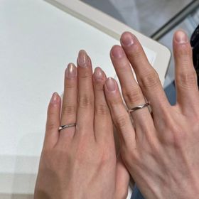 【グラフ(GRAFF)の口コミ】 我々の指がかなり細めだったので、太すぎる指輪だと逆にインパクトが強す…