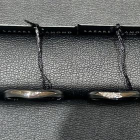 【ラザール ダイヤモンド(LAZARE DIAMOND)の口コミ】 V字の指輪が良いけれども、他ブランドでウェーブが1番似合うと言われて迷…