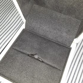 【TOWA(永遠)の口コミ】 第一印象がウェーブになっていることに惹かれました。
しなやかな女性らし…