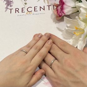 【TRECENTI(トレセンテ)の口コミ】 シンプルすぎず、キラキラすぎず、理想的な指輪でした。新郎の指輪もシン…