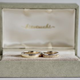 【hitotsuchi(ヒトツチ)】の口コミ ネットで探していた時、掲載されているリングデザインなども素敵で好みだっ...