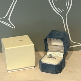 【BIJOUPIKO(ビジュピコ)の口コミ】 ダイアモンドは一点物なので、望んだカラット数のダイアモンドを探すのは…