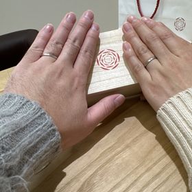 【出雲結(いずもゆい)の口コミ】 シンプルなデザインで毎日つけられる。任意の加工をしたり、誕生石を埋め…