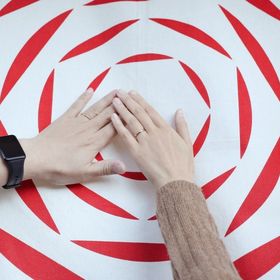 【出雲結(いずもゆい)の口コミ】 内側に向けて自然と細くなっていて、つけ心地がとてもよく、より美しく見…