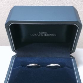 【銀座ダイヤモンドシライシの口コミ】 プラチナの指輪を選びました。デザインは、夫婦で合わせました。
ねじれの…