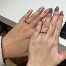 【ラザール ダイヤモンド(LAZARE DIAMOND)の口コミ】 女性のリングは約23万円。おすすめのポイントは真ん中のダイヤとリングの…