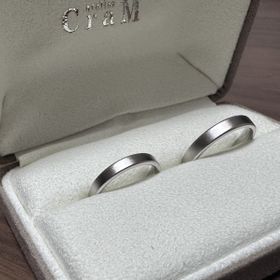 【atelier CraM(アトリエ クラム)の口コミ】 プラチナでアレルギーも気にせずにつけられ、シンプルで丸すぎないデザイ…