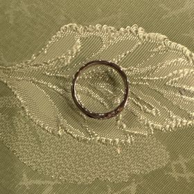 【アイプリモ(I-PRIMO)の口コミ】 美しい曲線状の形状が指きれいにながく見せてくれます。派手すぎないデザ…