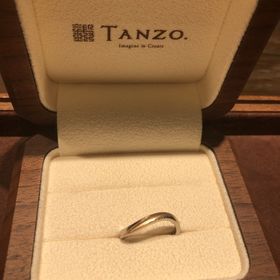 【TANZO.(鍛造指輪)の口コミ】 自分の好み（ミル打ち、ウェーブ）を取り入れつつ、ペア感（一部をピンク…