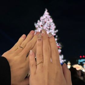 【ラザール ダイヤモンド(LAZARE DIAMOND)の口コミ】 シンプルでありながら手に馴染むデザインで私たち好みの指輪だったため購…