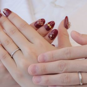 【AbHeri(アベリ)の口コミ】 デザインがアンティーク調で、お花のように並んだダイヤモンドが最高にか…