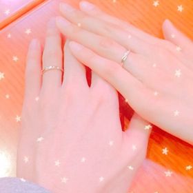 【銀座ダイヤモンドシライシの口コミ】 まずつけた感じがとても軽く、飽きのこないデザインも気に入りました。付…