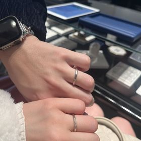 【エクセルコダイヤモンド(EXELCO DIAMOND)の口コミ】 デザインはマット加工が施されており付けていておしゃれさもあり、かっこ…