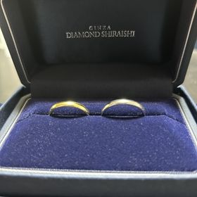 【銀座ダイヤモンドシライシの口コミ】 2人でシンプルなデザインのものを選びました。男性用にはプラチナ素材、女…