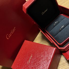 【カルティエ(Cartier)の口コミ】 色々とデザインが豊富にあり悩んだがお互いにシンプルなデザインを理想と…