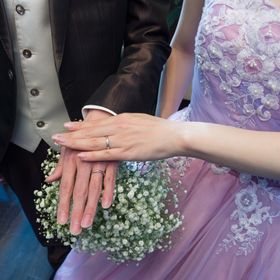 【CRAFY(クラフィ)の口コミ】 指輪のデザインが選べてめちゃくちゃかわいいです。
特に誕生石を入れられ…