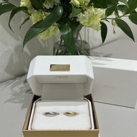 【AHKAH(アーカー)の口コミ】 夫がプラチナ、私がゴールドという色の組み合わせだけ決めて探していたと…