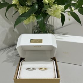 【AHKAH(アーカー)】の口コミ 夫がプラチナ、私がゴールドという色の組み合わせだけ決めて探していたとこ...