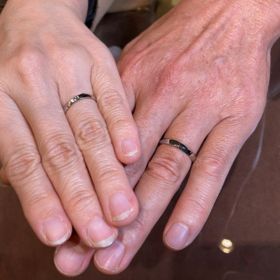 【TANZO.(鍛造指輪)の口コミ】 私たちのオリジナルに拘りました。
材質は硬く丈夫なもの、一生使うものな…