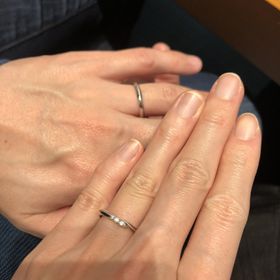 【エクセルコダイヤモンド(EXELCO DIAMOND)の口コミ】 デザインがとても上品で、価格の割に高級感あふれるデザインでとても気に…