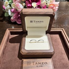 【TANZO.(鍛造指輪)の口コミ】 フルオーダーに惹かれTANZOさんで結婚指輪をお願いすることに。婚約指輪と…