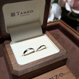 【TANZO.(鍛造指輪)の口コミ】 夫婦で揃ったデザインにしたかったのですが、あまりにも同じすぎるものは…