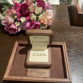 【TANZO.(鍛造指輪)の口コミ】 鍛造製法で強度が高く何十年もつけられるとのことで購入しました。

仕事…