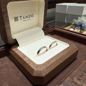 【TANZO.(鍛造指輪)の口コミ】 デザインの選択肢が幅広いので、自分の理想に限りなく近いモノを作り上げ…