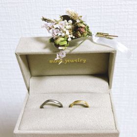 【mina.jewelry(ミナジュエリー)の口コミ】 デザインはゆらぎ(6回ひねり)、ヘアライン仕上げ、マルゴカクで統一して、…