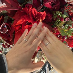 【ROYAL ASSCHER(ロイヤル・アッシャー)の口コミ】 シンプルで毎日つけやすいデザインを求めていたのと、一生付けていくもの…