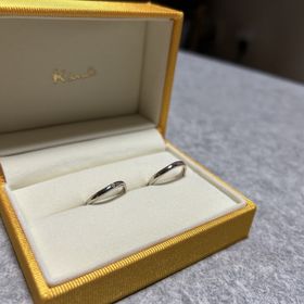 【ケイウノ ブライダル(K.UNO BRIDAL)の口コミ】 シルバーベースが良いと思って指輪を選びに行きましたが、一部にゴールド…