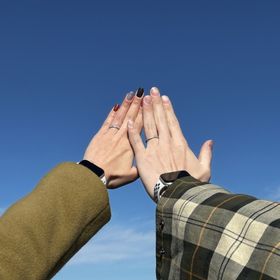 【CRAFY(クラフィ)の口コミ】 基本的にはスターダスト加工にしました。
実物を見るととてもキラキラでと…