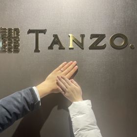 【TANZO.(鍛造指輪)の口コミ】 オーダーで色、デザイン、ダイヤの数、形など自由に決めることができるの…
