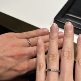 【ラザール ダイヤモンド(LAZARE DIAMOND)の口コミ】 シンプルなデザインで、かつ着け心地がとても良くおすすめです。どんなス…