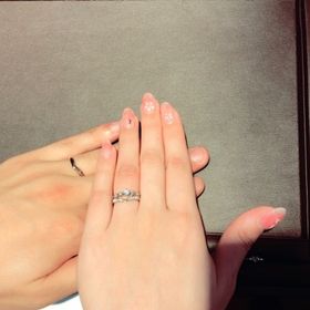 【JEWELRY  KAMATA(ジュエリーかまた)の口コミ】 1人で購入するにはデザインが迷い
彼女に一緒に行ってもらい
デザインを決…