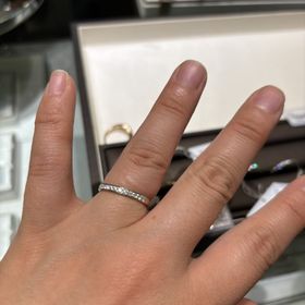 【アイプリモ(I-PRIMO)の口コミ】 シンプルで普段着けていても邪魔にならず、シンプルだけど
キラキラしてい…