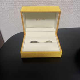 【ケイウノ ブライダル(K.UNO BRIDAL)の口コミ】 彼は真ん中の切り替わる部分で半分艶あり、半分艶消しにしていただきまし…