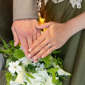 【TRECENTI(トレセンテ)の口コミ】 結婚指輪は婚約指輪を重ね付けした時に映えるようにシンプルなものにした…
