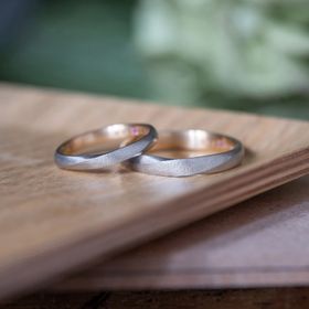 【Cayof(カヨフ)の口コミ】 シンプルかつオリジナリティを求め、このブランドにしました。自分たちで…