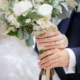 【出雲結(いずもゆい)の口コミ】 シンプルなデザインでかつ個性も少し出したい指輪を探していました。これ…