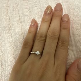 【アイプリモ(I-PRIMO)の口コミ】 普段使いしやすいダイヤが埋め込まれているデザインで、高さはあまりない…