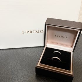 【アイプリモ(I-PRIMO)の口コミ】 【指輪のデザイン・テイスト・素材について】
全体的にシンプルなデザイン…